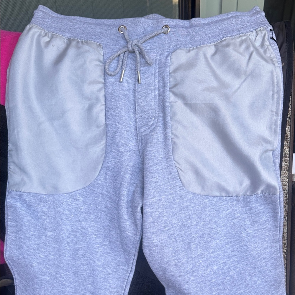 Unisex Gray Sweatpants with Satin Pockets size M NWT Cute